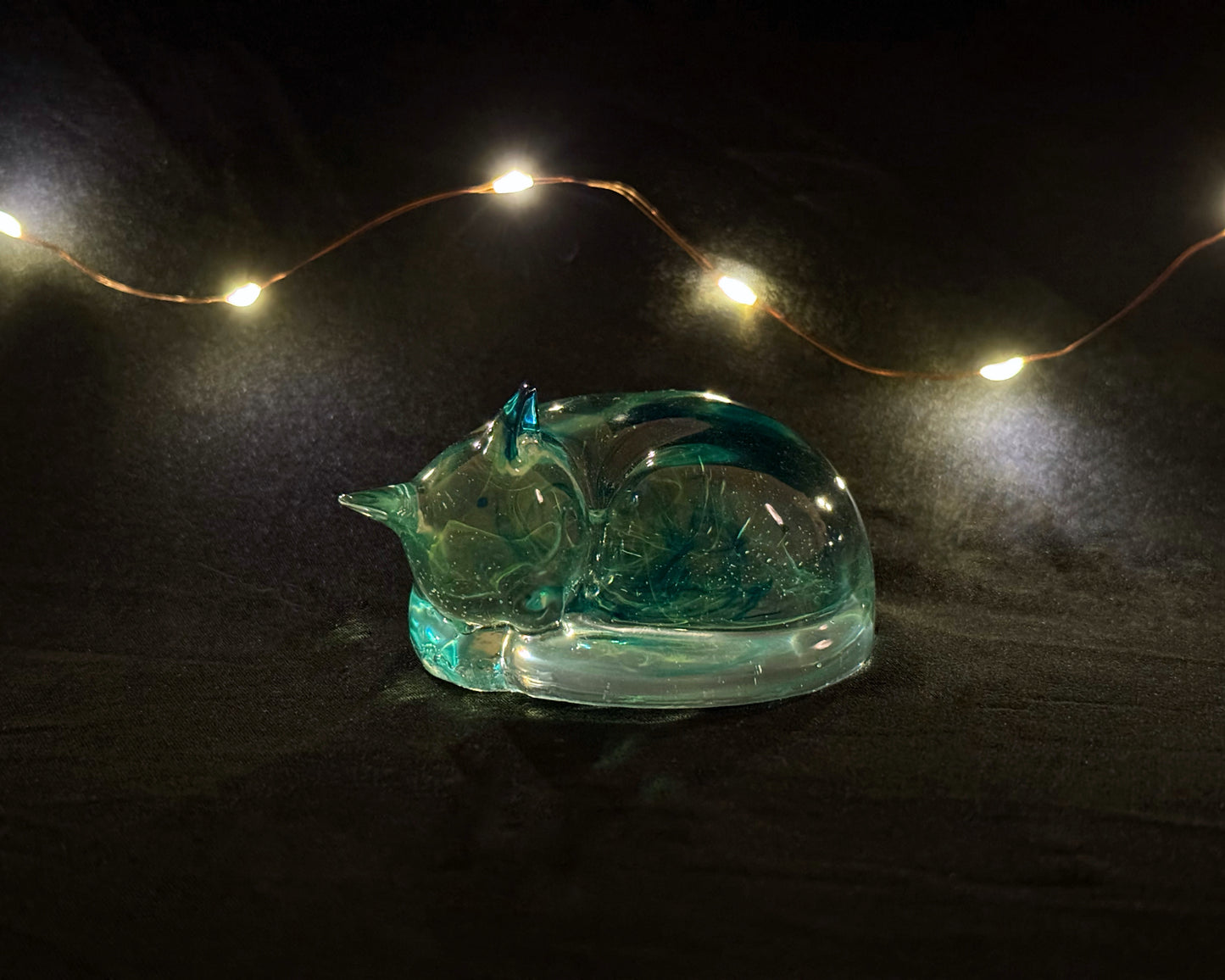 Medium Sleeping Cat Aqua