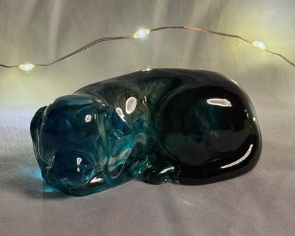 Medium Sleeping Dog Ocean