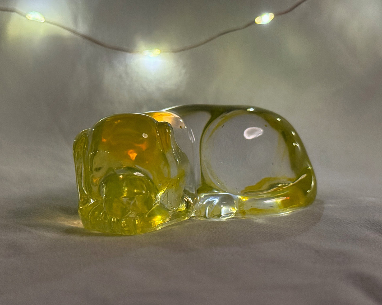 Medium Sleeping Dog Sunbeam